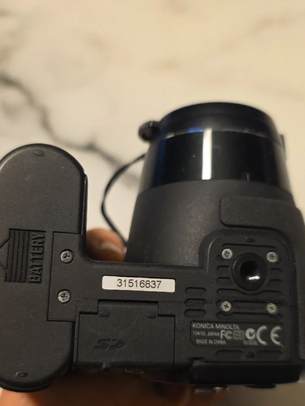 EXC+ Konica Minolta DiMAGE Z5 5.0MP Digital Camera - Black -